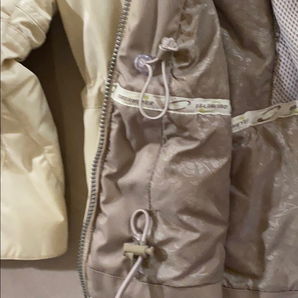 Women’s Obermeyer X4 ski/snowboard jacket - Picture 5 of 10